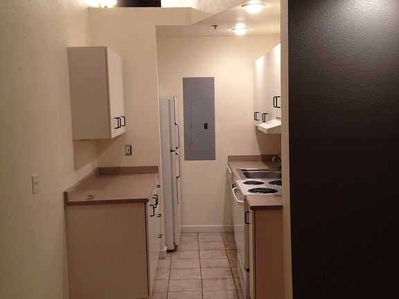5th image of 318 1/2 Park Central W #204