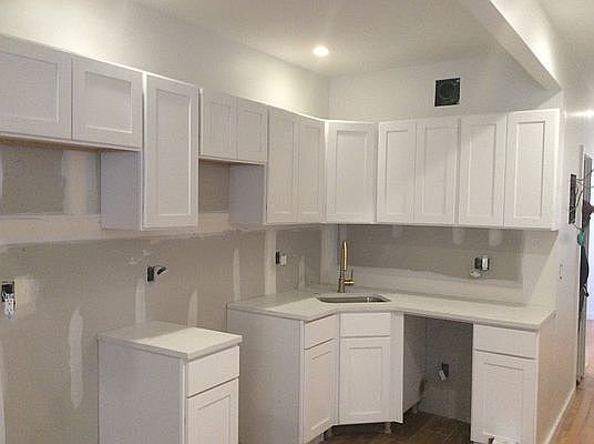3rd image of 500 11th St #3R