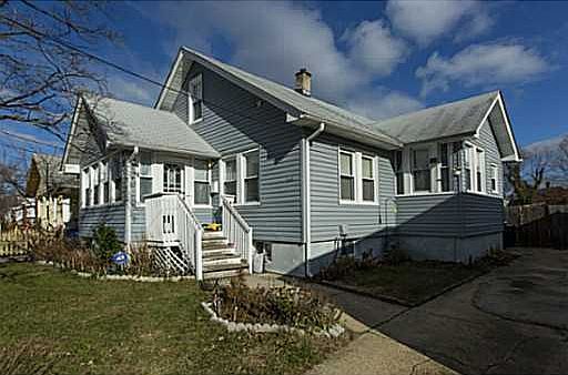 2nd image of 111 Oxonia Ave