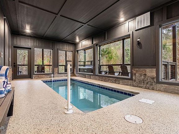 2nd image of 2905 Raven Fork Cir