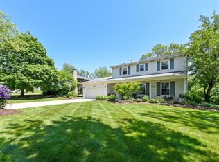 929 Ironwood Ave, Darien, IL 60561