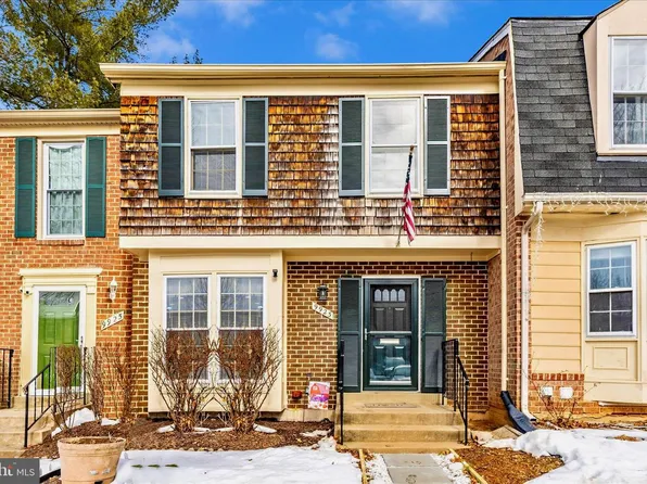 9923 Maple Leaf Dr, Gaithersburg, MD 20886