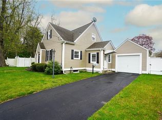 65 Felsmere Ave, Pawtucket, RI 02861