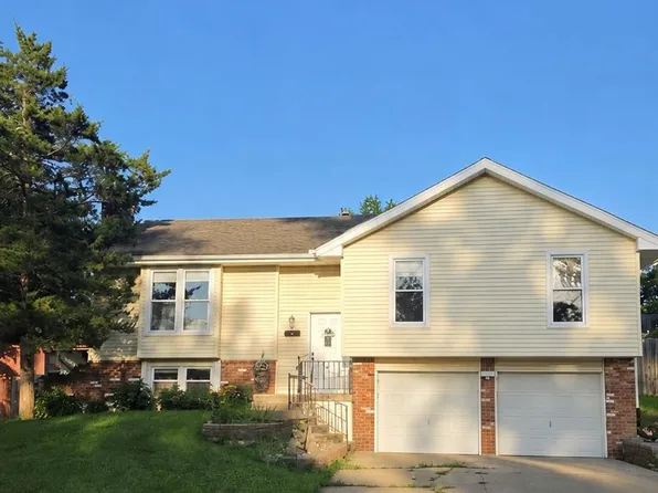 8031 N Garfield Ave, Kansas City, MO 64118