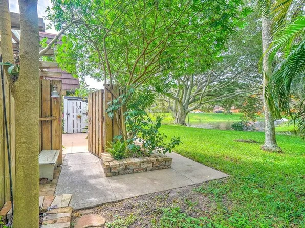 1911 19th Lane, Palm Beach Gardens, FL 33418