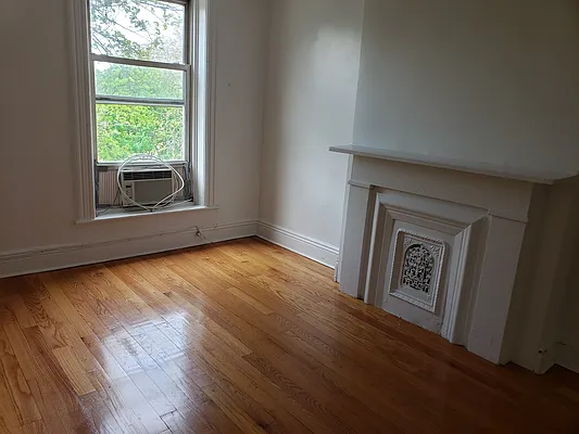 Rented by BELLMARC | media 20