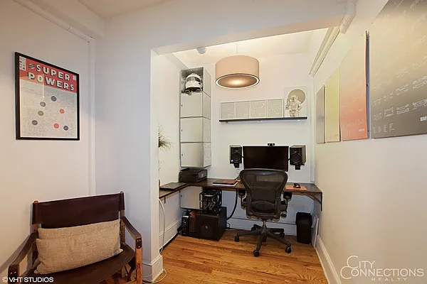 Sold by City Connections Realty | media 3