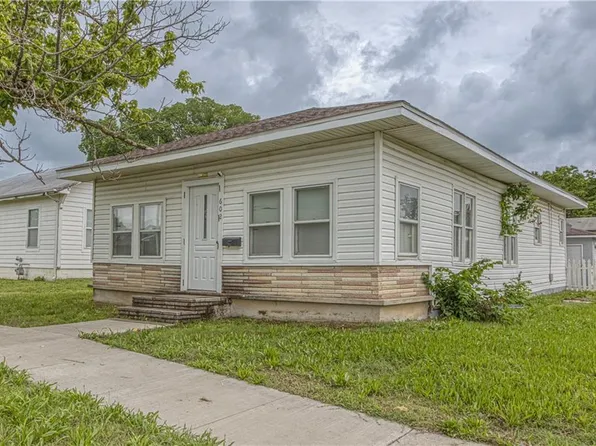 602 N Grand St, Pittsburg, KS 66762