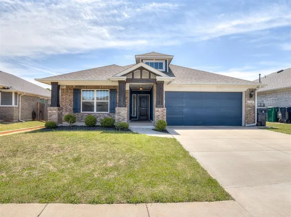 2324 Roca Dr, Edmond, OK 73012