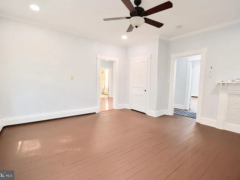 205 Oakley St #2 — Photo 7
