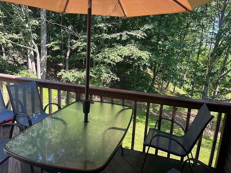 3001 Canterbury Way — Photo 7