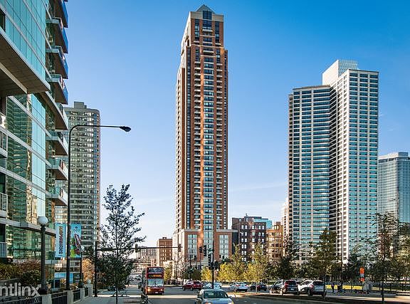 1160 s. Michigan Ave
