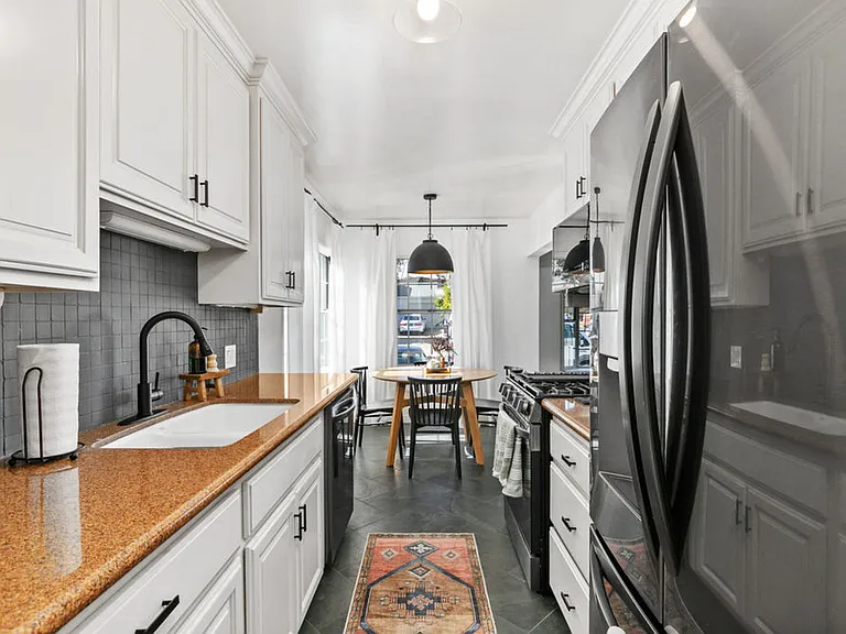 1803 Midvale Dr — Photo 4