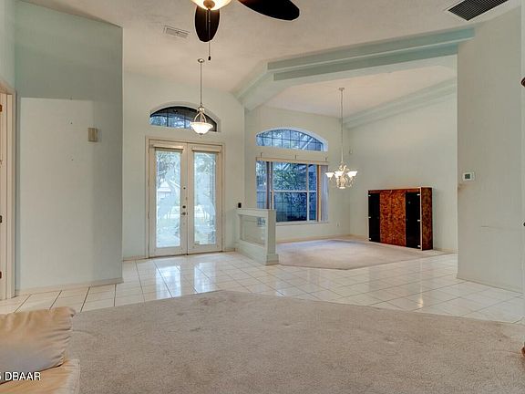 3rd image of 121 Muirfield Dr