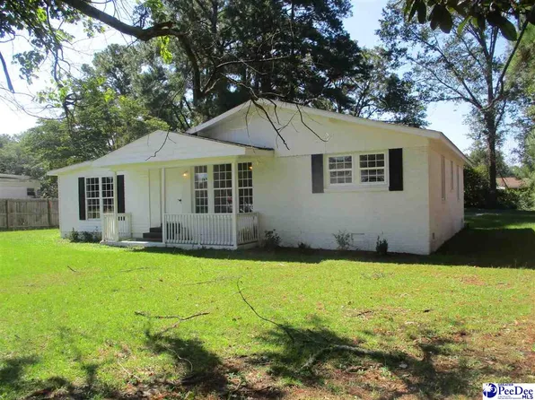 705 Larkfield Dr, Hartsville, SC 29550