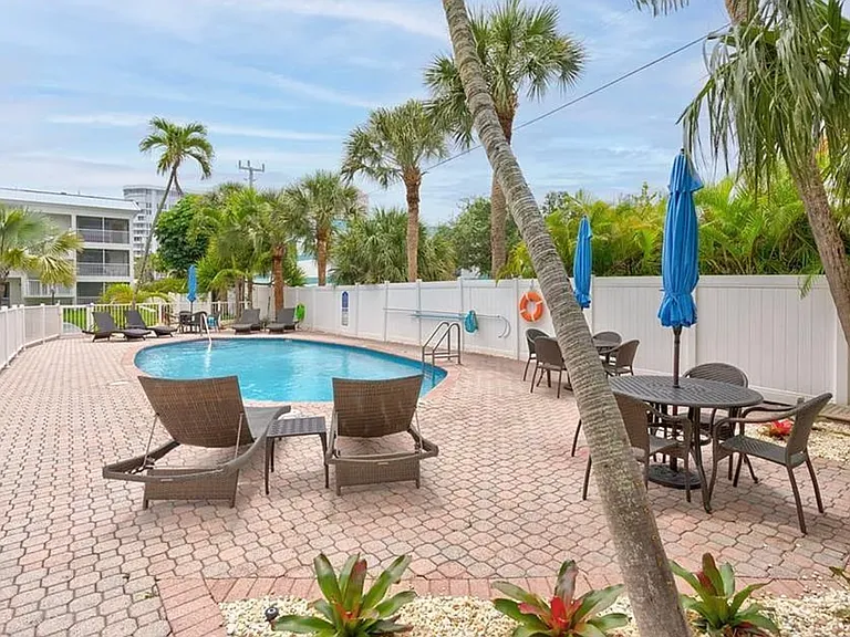 1439 S Ocean Blvd — Photo 59