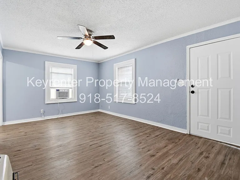 3912 E Admiral Ct — Photo 11