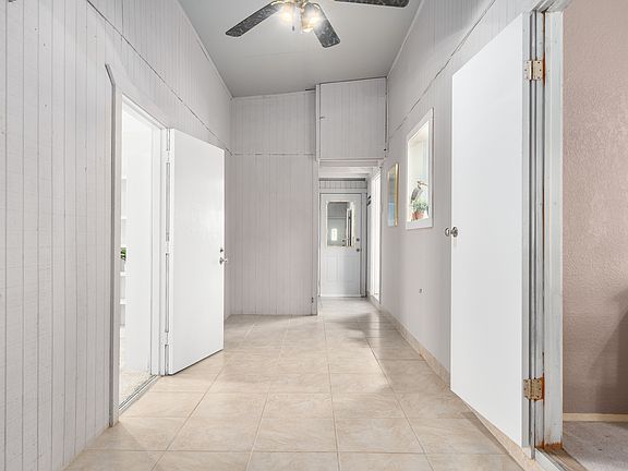 5th image of 108 Palm Dr
