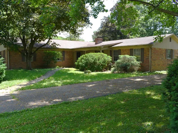 1631 Lancaster Ct, Indianapolis, IN 46260