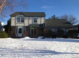 2751 Warrior Dr, Wixom, MI 48393