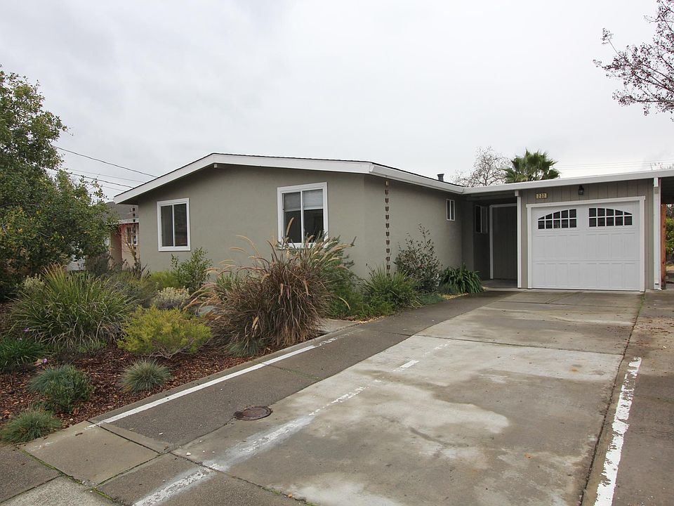 1st image of 232 Twin Oaks Way