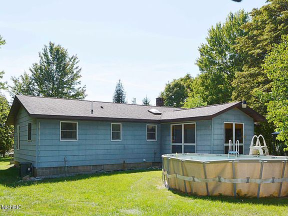 3rd image of 48060 8th Ave