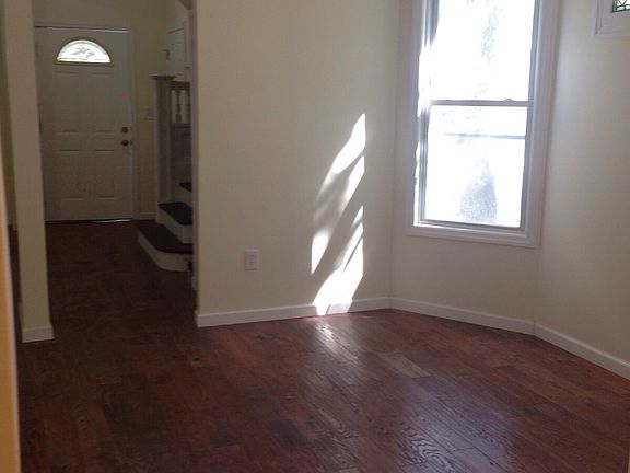 5th image of 28 Eckert Ave