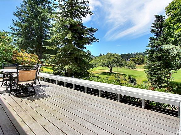 2nd image of 8209 Amber Dr SW