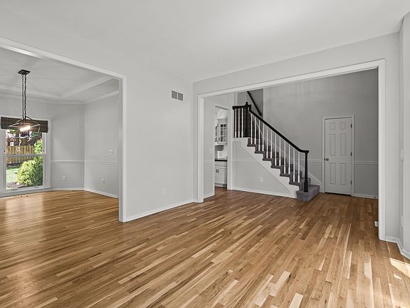 3rd image of 13178 Hayes St