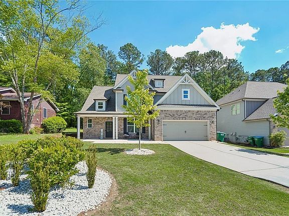 3rd image of 3850 Rajean Dr