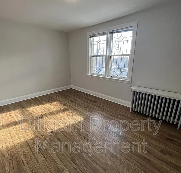 642 Bolivar St #UPPER EAST — Photo 13