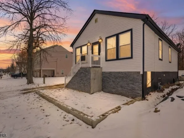 34 Koolidge Ct, Franklin Twp., NJ 08873