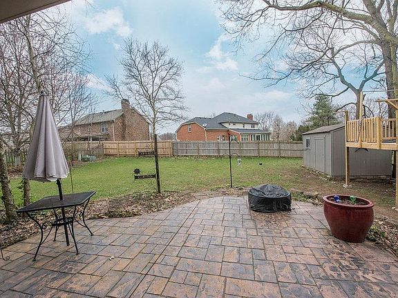 3rd image of 2441 Vale Dr