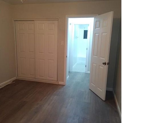 4th image of 937 E 108th St #4