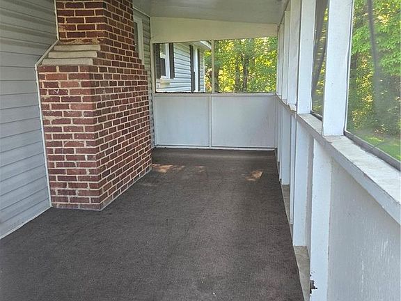 2nd image of 3320 Spring St