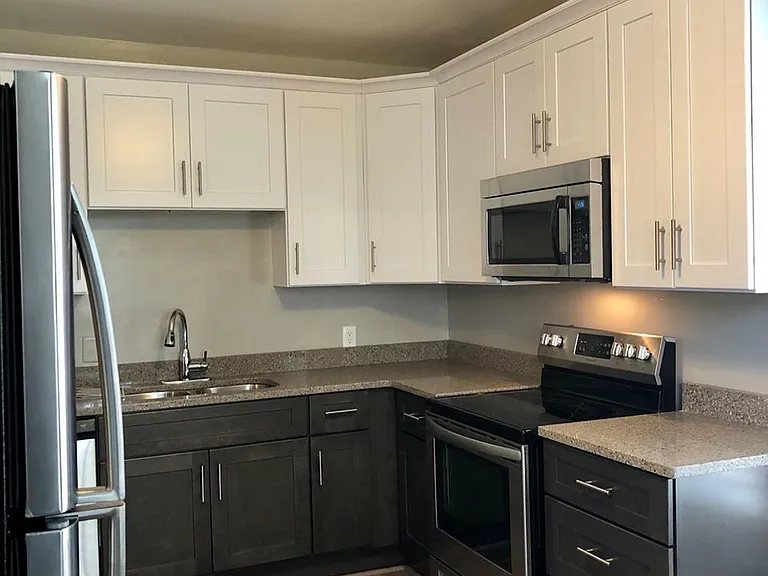 110 N Mason St #A — Photo 12