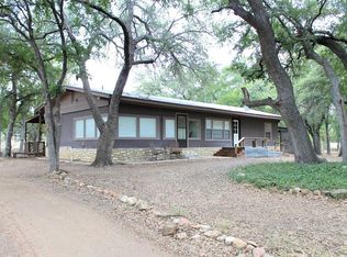 104 Canyon Ln, Llano, TX 78643