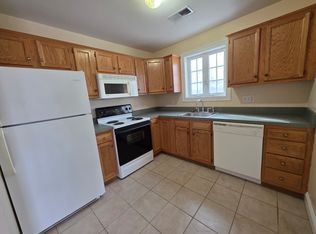 30 Judith Ln #206A, East Haven, CT 06512