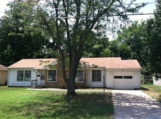 1849 S Glencrest Ave, Springfield, MO 65804