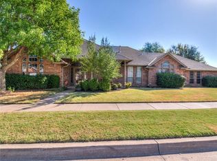 321 Towry Dr, Norman, OK 73069
