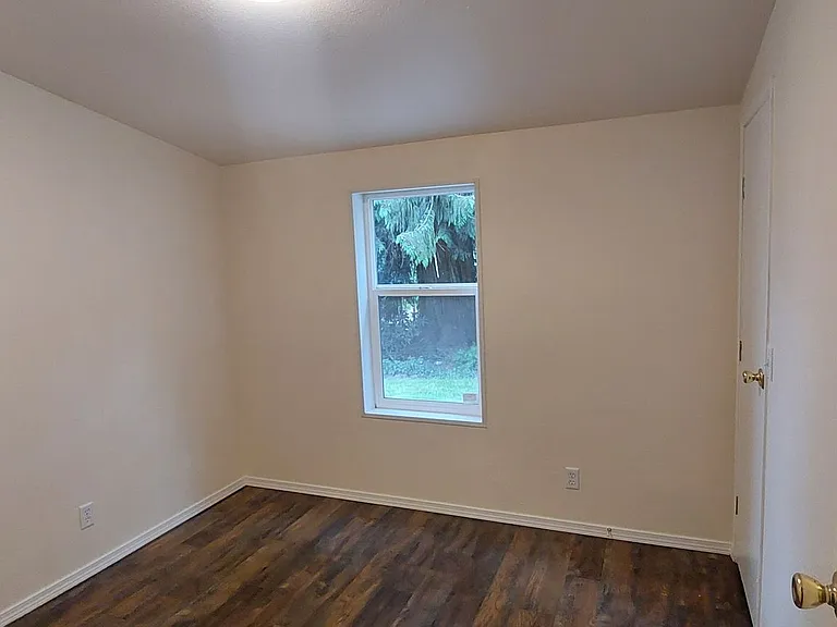 6740 Greystone Ln — Photo 17