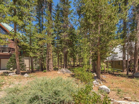 3rd image of 51711 Tamarack Cres