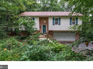1975 Chuck Wagon Dr, Auburn, PA 17922