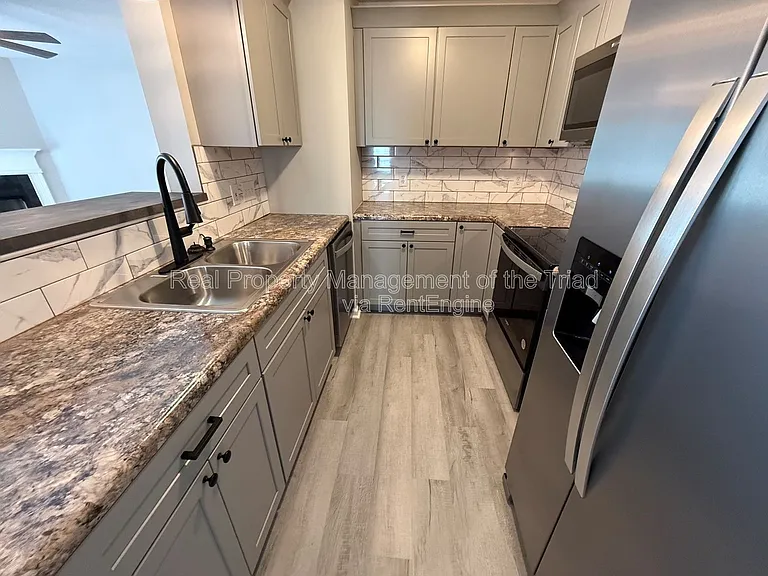 521 Mill Pond Dr — Photo 3