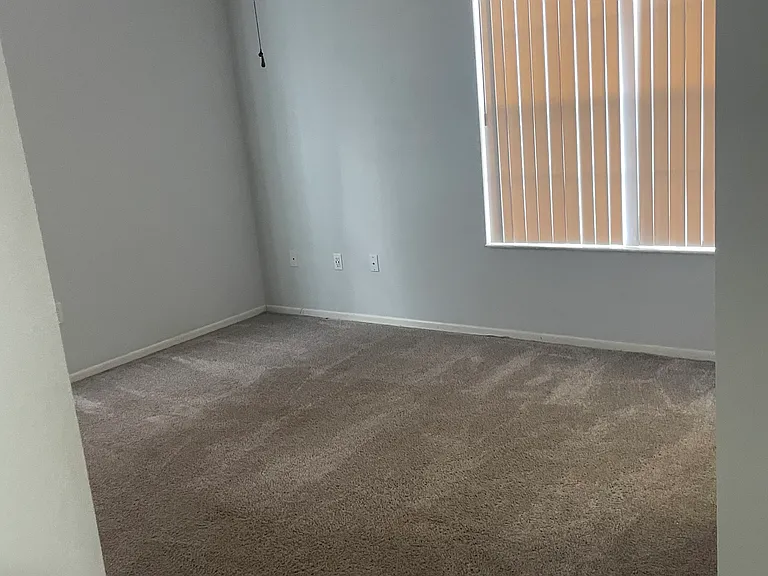 642 Kensington Lake Cir — Photo 8