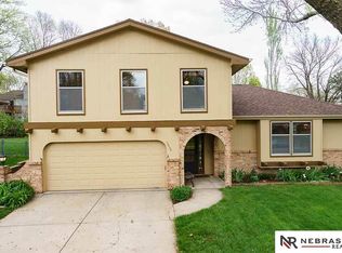 13430 Montclair Dr, Omaha, NE 68144