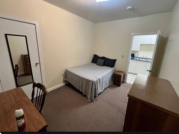 2nd image of 131 Main St APT 2
