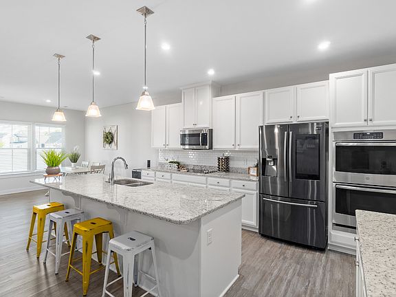2nd image of 2927 Leipers Fork Trl