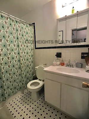Rented by City Heights Realty | media 32