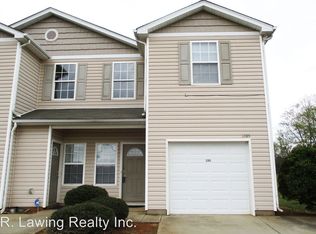 1205 Rockhaven Dr, Charlotte, NC 28216